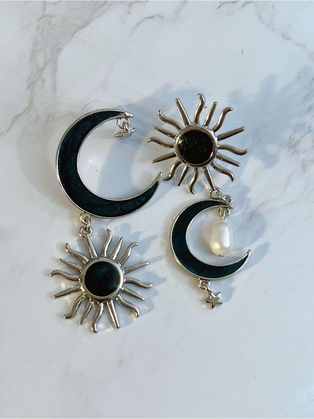 Moon 🌙 Sun ☀️ freshwater pearl silver gray enamel 2.5” earrings star ⭐️